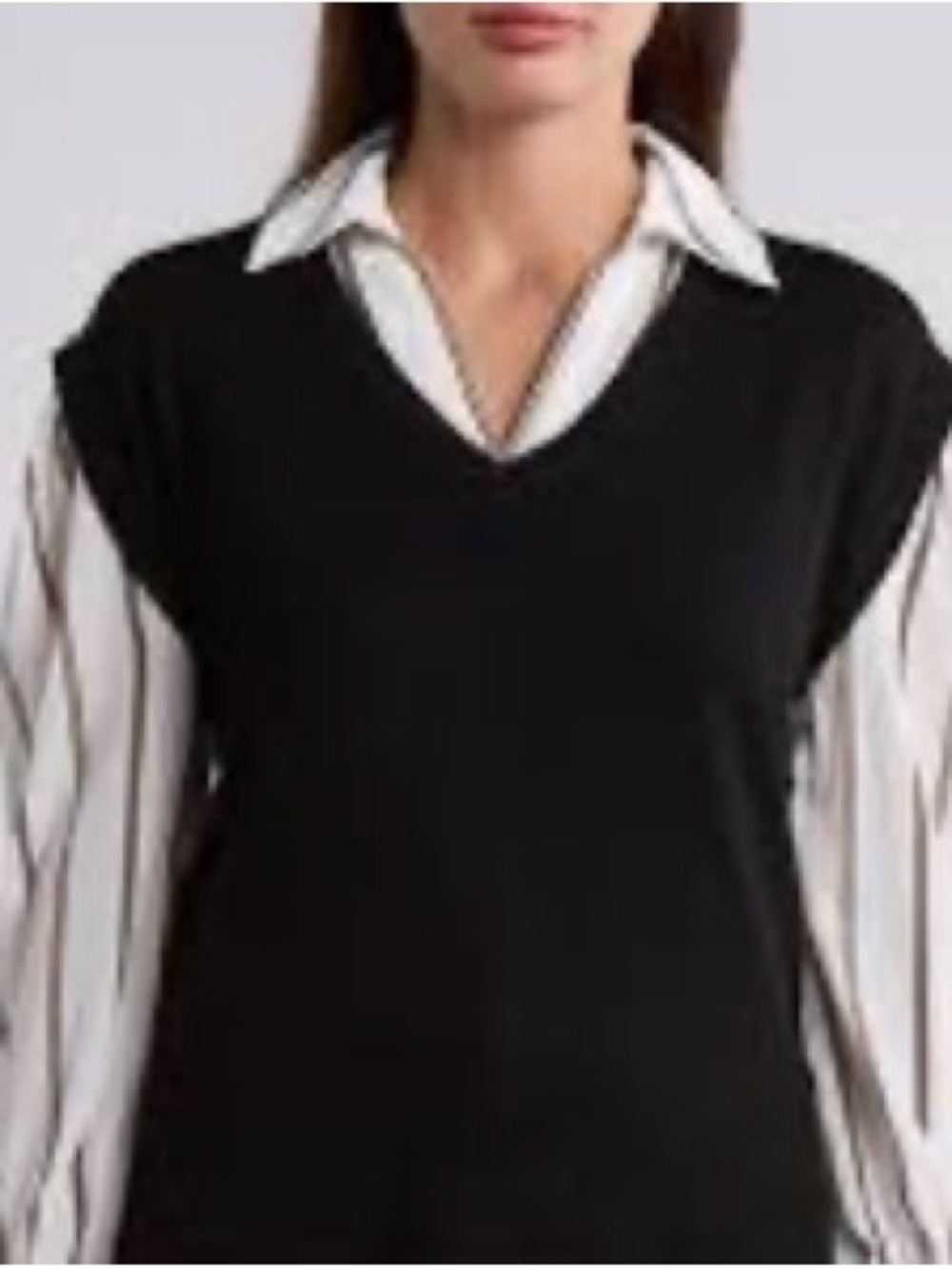 Adrianna Papell Black V-Neck Sweater Vest. Excellent Condition
